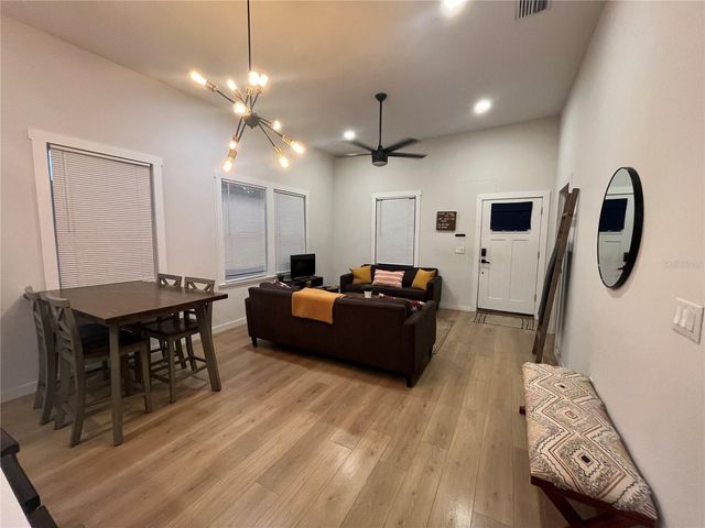 1807 E 20TH AVENUE, Tampa, FL 33605