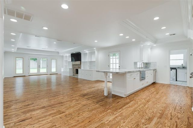 7009 Trenton Road, Nichols Hills, OK 73116