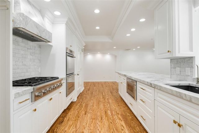 7009 Trenton Road, Nichols Hills, OK 73116
