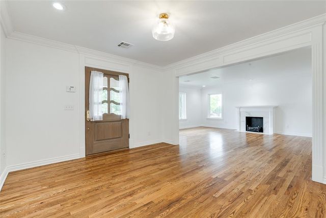 7009 Trenton Road, Nichols Hills, OK 73116