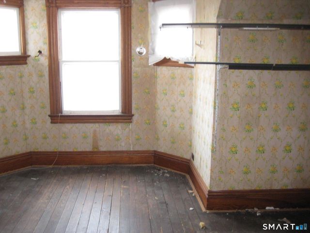 14 Sturtevant Avenue, Norwich, CT 06360