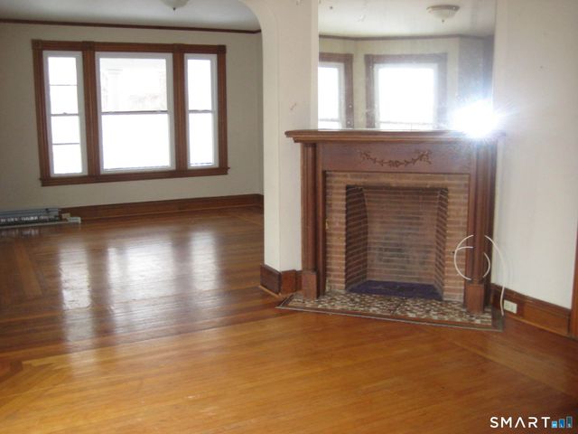 14 Sturtevant Avenue, Norwich, CT 06360