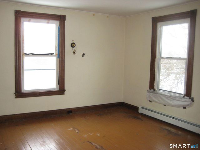 14 Sturtevant Avenue, Norwich, CT 06360