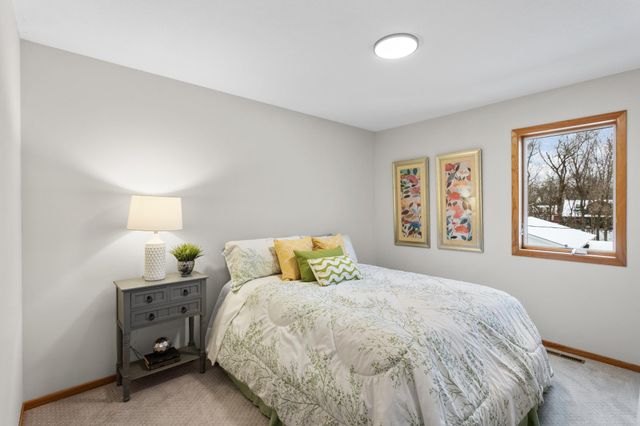 326 Faversham, Willernie, MN 55090