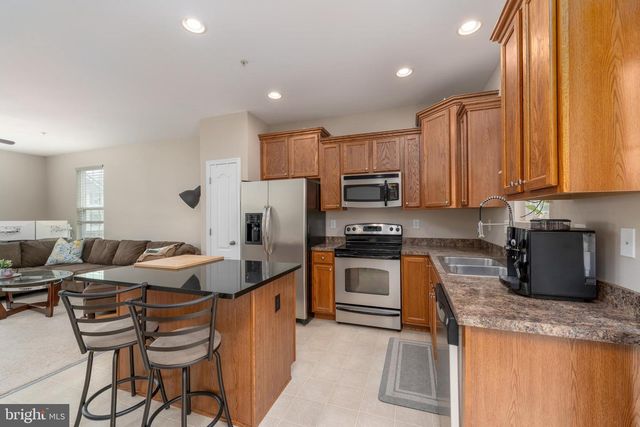 7716 TIMBERCROSS LN, Glen Burnie, MD 21060