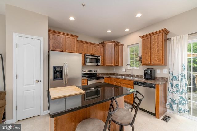 7716 TIMBERCROSS LN, Glen Burnie, MD 21060