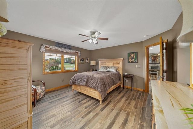 150 Holsing Ln, Frazer, PA 15084