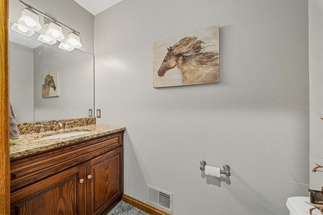 150 Holsing Ln, Frazer, PA 15084
