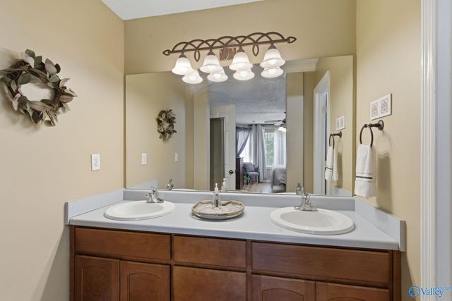 236 River Oaks Drive, Madison, AL 35758