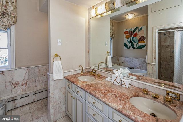 240 LIBRARY PL, Princeton, NJ 08540