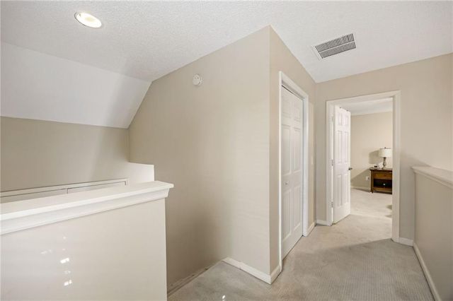 1048 Creatwood Circle SE, Smyrna, GA 30080