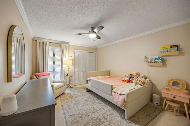 1048 Creatwood Circle SE, Smyrna, GA 30080
