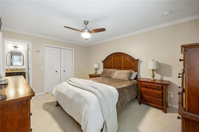 1048 Creatwood Circle SE, Smyrna, GA 30080