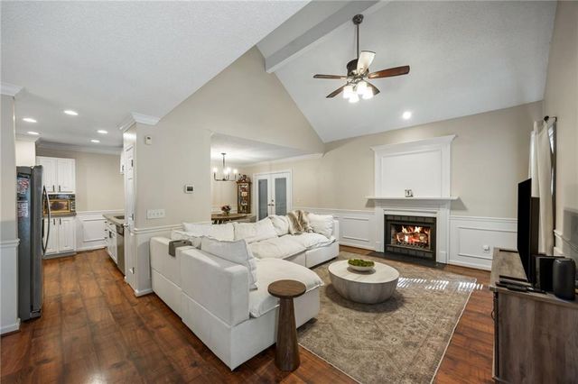 1048 Creatwood Circle SE, Smyrna, GA 30080
