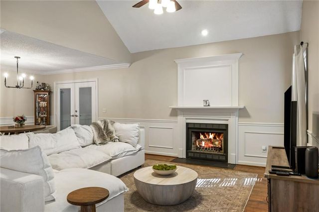 1048 Creatwood Circle SE, Smyrna, GA 30080