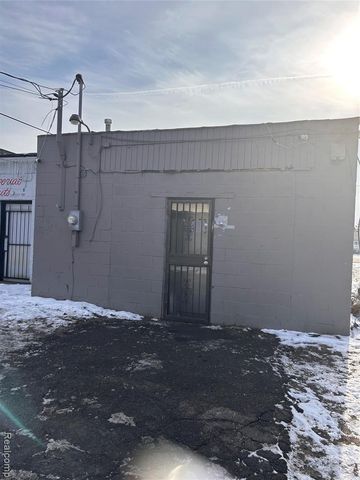 15934 W Mcnichols Road, Detroit, MI 48235