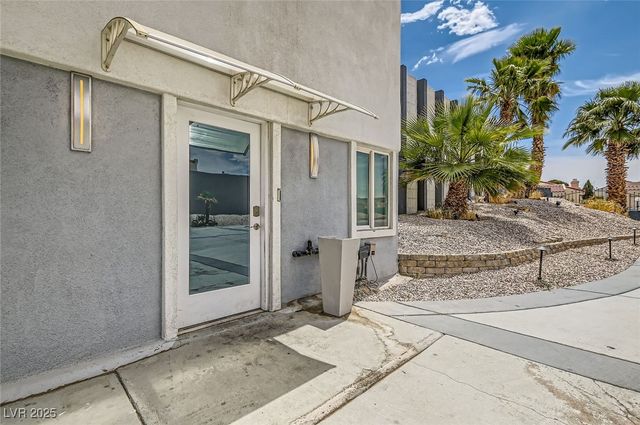 2520 Castlesands Way, Las Vegas, NV 89121