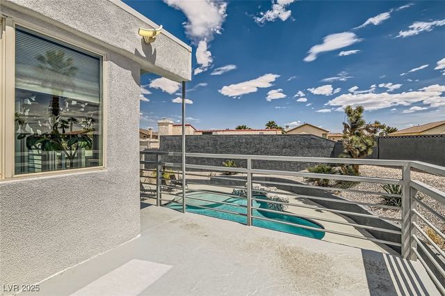 2520 Castlesands Way, Las Vegas, NV 89121