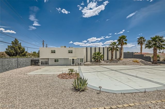 2520 Castlesands Way, Las Vegas, NV 89121