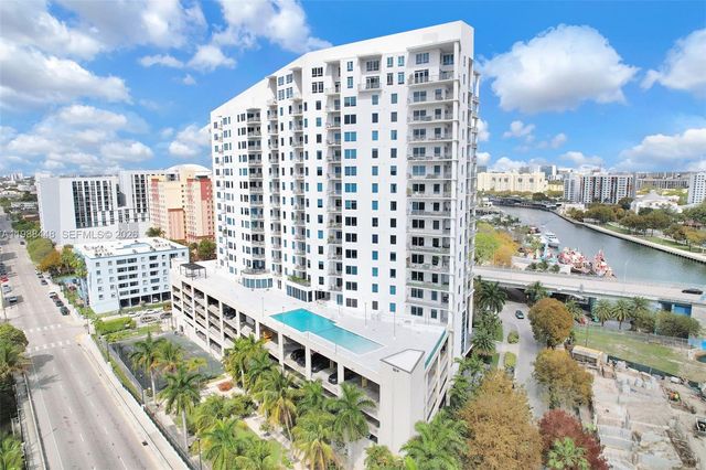 10 SW South River Dr 1615, Miami, FL 33130