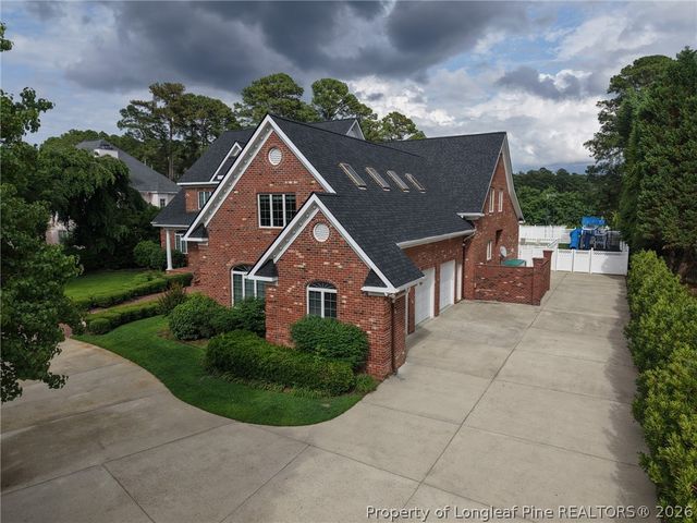 105 Great Oaks Drive, Fayetteville, NC 28303