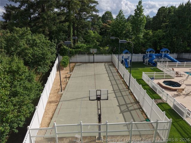 105 Great Oaks Drive, Fayetteville, NC 28303