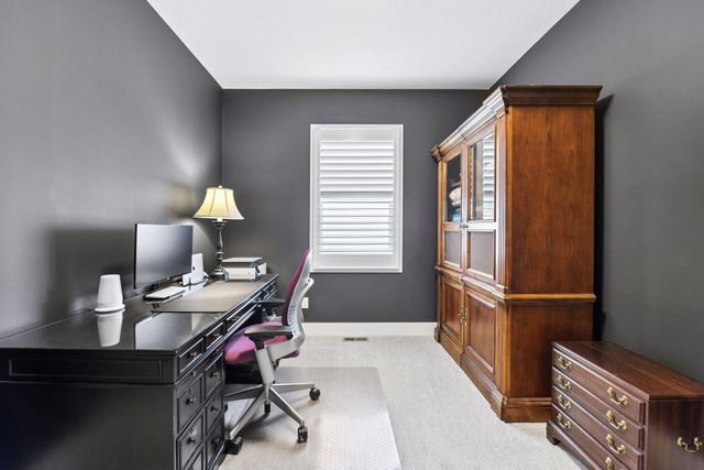 4052 Vista View Drive, Chaska, MN 55318