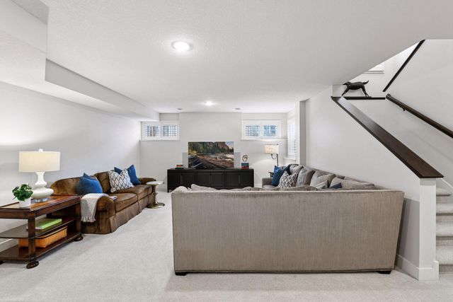 4052 Vista View Drive, Chaska, MN 55318