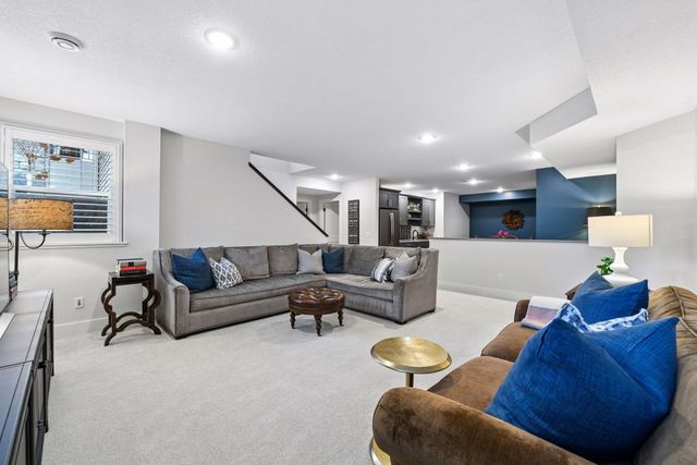 4052 Vista View Drive, Chaska, MN 55318