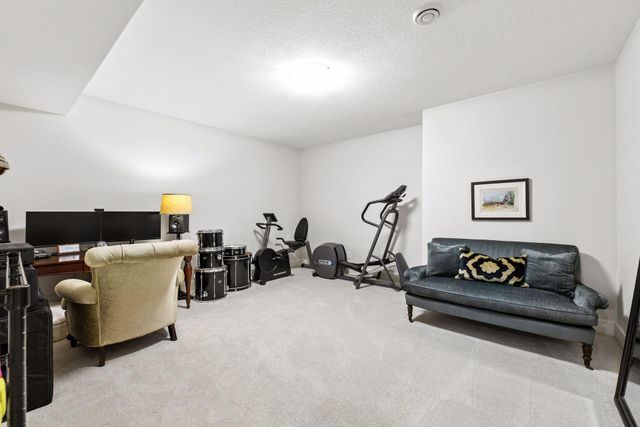 4052 Vista View Drive, Chaska, MN 55318