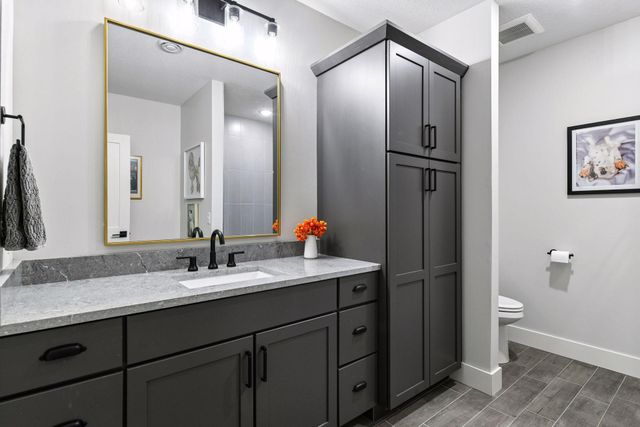 4052 Vista View Drive, Chaska, MN 55318