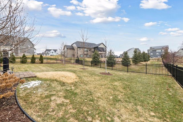 4052 Vista View Drive, Chaska, MN 55318