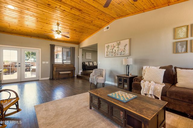 929 E WILLOW Lane, Taylor, AZ 85939