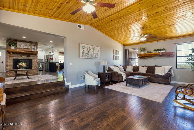 929 E WILLOW Lane, Taylor, AZ 85939