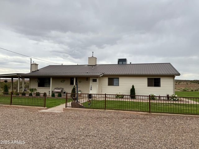 929 E WILLOW Lane, Taylor, AZ 85939