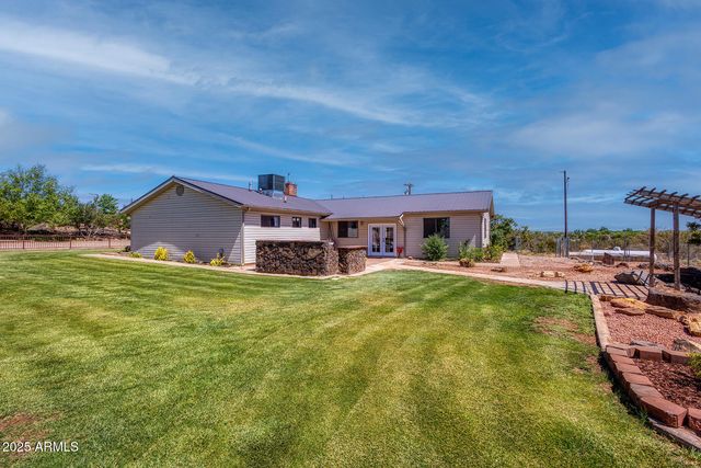 929 E WILLOW Lane, Taylor, AZ 85939