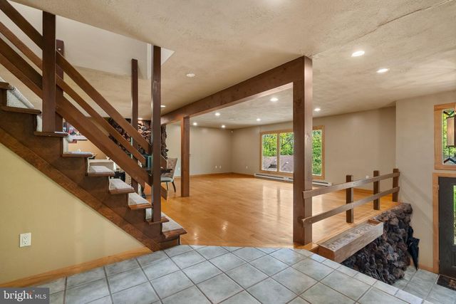 1620 BOBALEW TRL, Allentown, PA 18103