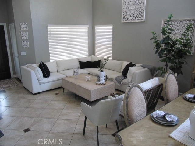 687 Pointe Vista, Corona, CA 92881