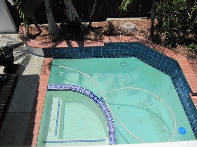 687 Pointe Vista, Corona, CA 92881