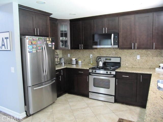 687 Pointe Vista, Corona, CA 92881