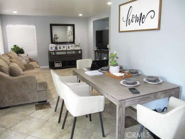 687 Pointe Vista, Corona, CA 92881