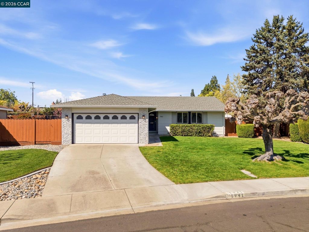 1941 Woodmoor Ct, Concord, CA 94518