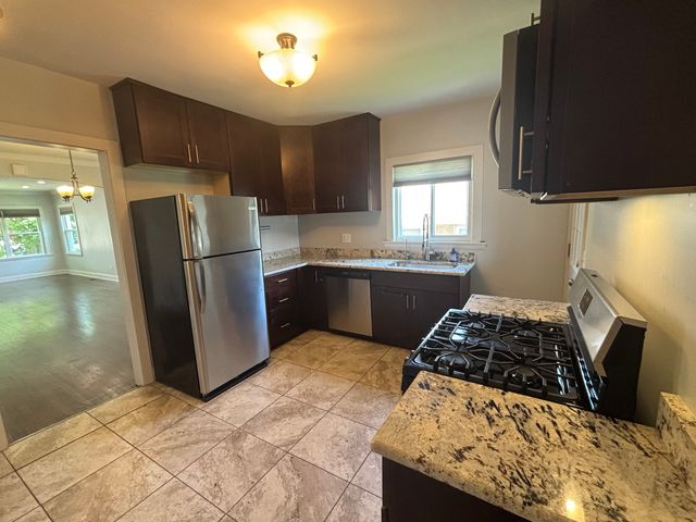 2224 Foster Street 1, Evanston, IL 60201