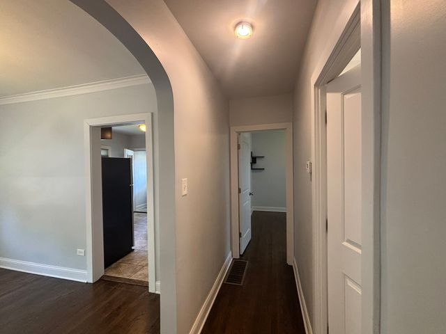 2224 Foster Street 1, Evanston, IL 60201