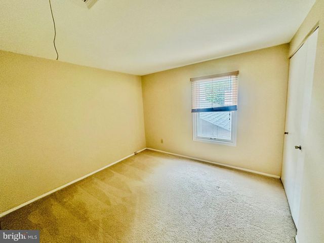 9124 WANDERING TRAIL DR, Potomac, MD 20854