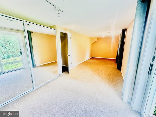 9124 WANDERING TRAIL DR, Potomac, MD 20854