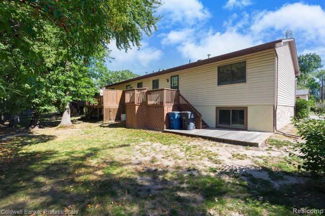 38122 Hixford Place, Westland, MI 48185