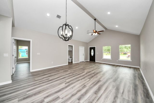 1110 Thrift Street, El Campo, TX 77437