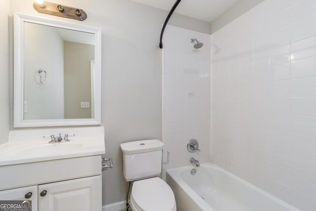 6710 Timber Cove Point, Cumming, GA 30041