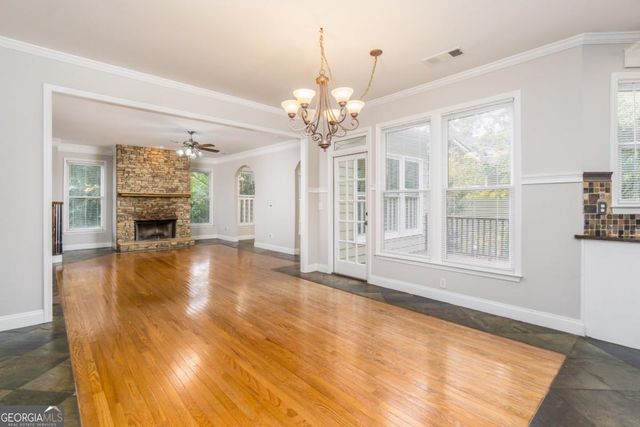 6710 Timber Cove Point, Cumming, GA 30041